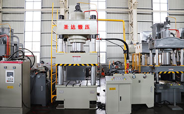 500噸三梁四柱液壓機(jī)多重？